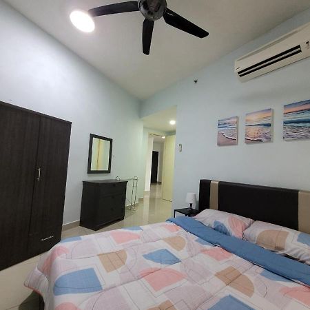 Homestay D'Univ 360 Place Seri Kembangan Exteriör bild