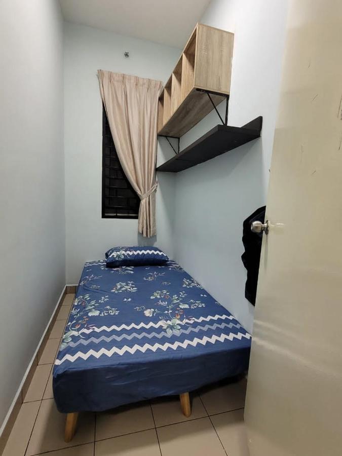 Homestay D'Univ 360 Place Seri Kembangan Exteriör bild