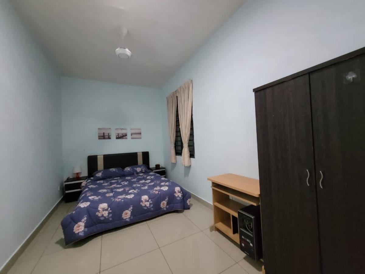 Homestay D'Univ 360 Place Seri Kembangan Exteriör bild