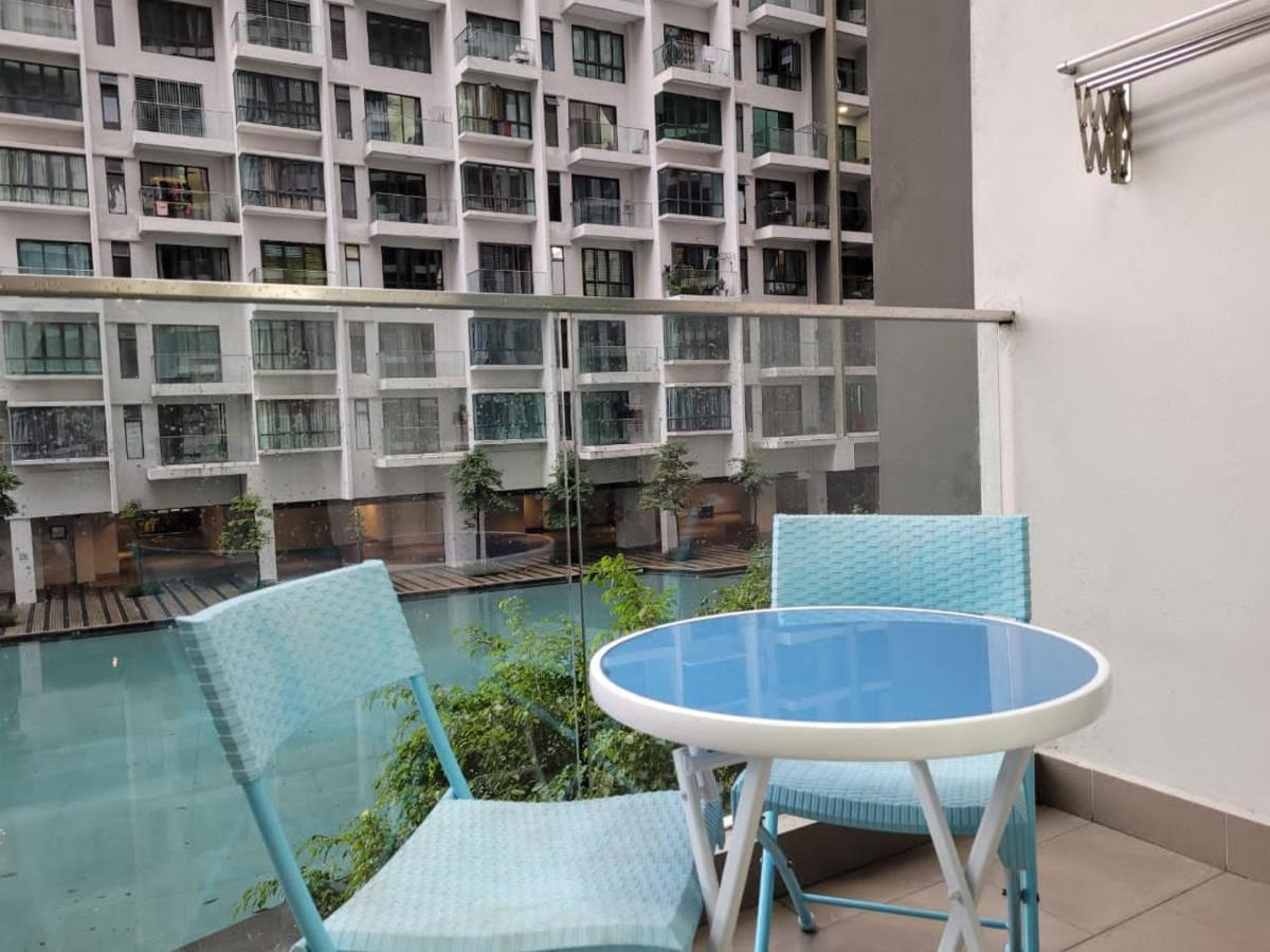 Homestay D'Univ 360 Place Seri Kembangan Exteriör bild